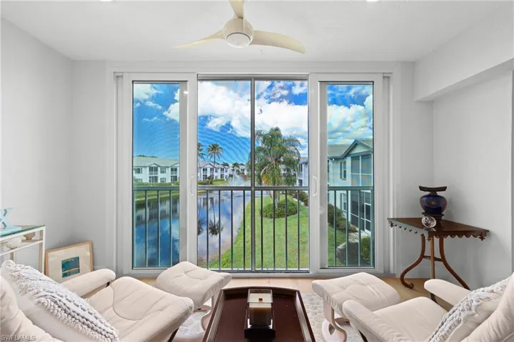 818 Tanbark Dr 204, Naples, Florida 34108