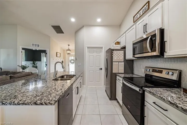 3401 NE 13th  PL, Cape Coral, FL 33909