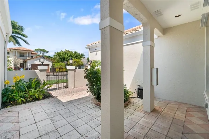 Private Courtyard
