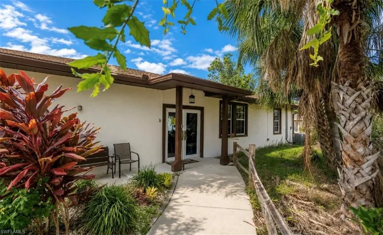 9177 Pinehaven Way, Englewood, Florida 34224