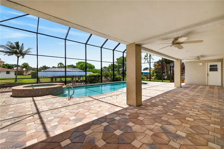 27041 Flamingo Dr, Bonita Springs, Florida 34135