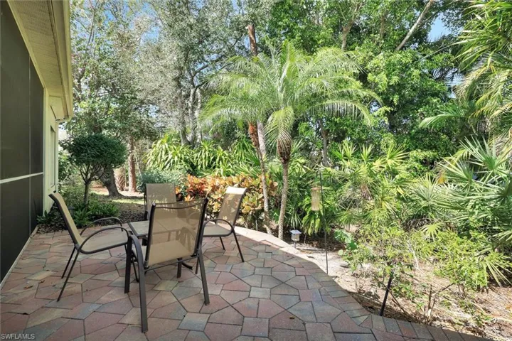 View of patio / terrace with outdoor dining space