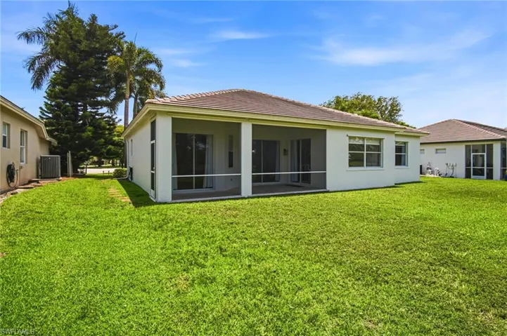 661 Grand Rapids Blvd, Naples, Florida 34120