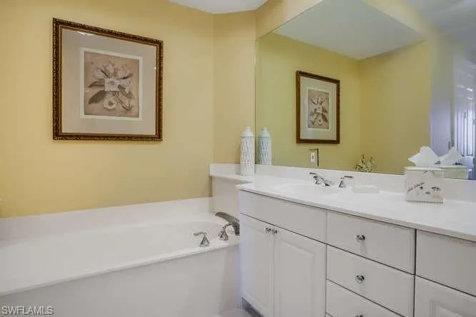 400 Flagship Dr 604, Naples, Florida 34108