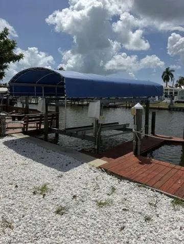 215 Albatross St, Fort Myers Beach, Florida 33931