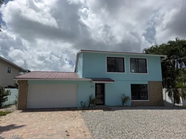 215 Albatross St, Fort Myers Beach, Florida 33931