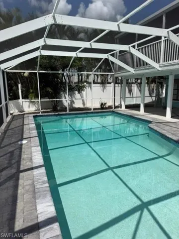 215 Albatross St, Fort Myers Beach, Florida 33931
