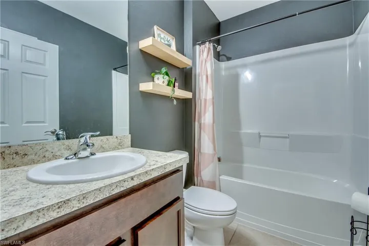 3438 Manati, CAPE CORAL FL 33909