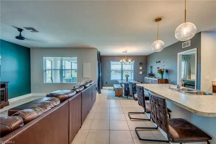 3438 Manati, CAPE CORAL FL 33909