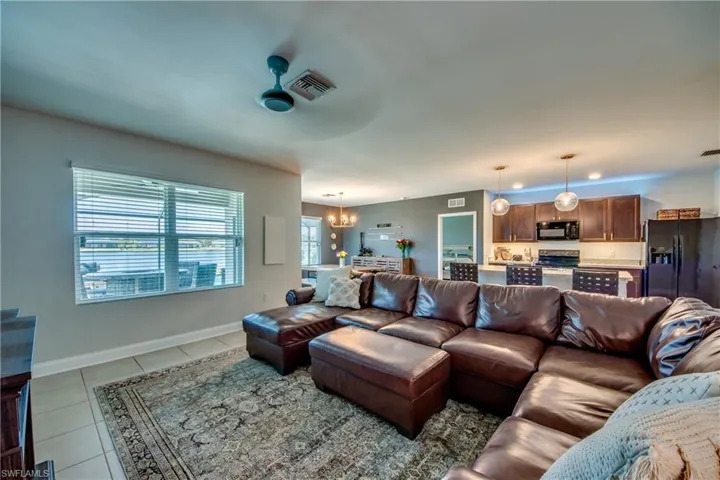 3438 Manati, CAPE CORAL FL 33909