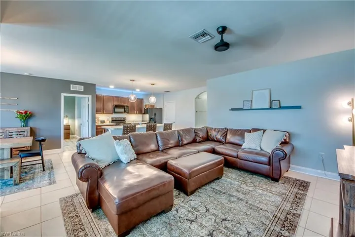 3438 Manati, CAPE CORAL FL 33909