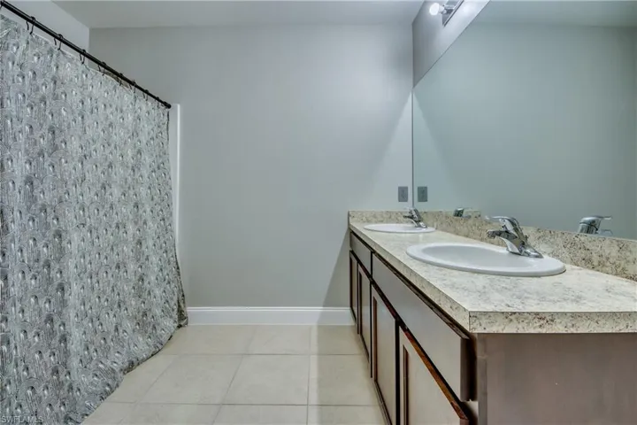 3438 Manati, CAPE CORAL FL 33909