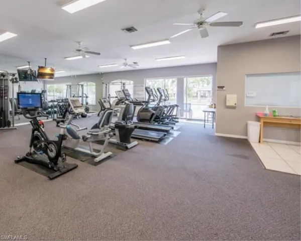 9101  Kings Cove  CT, Fort Myers, FL 33967