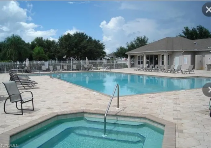 9101  Kings Cove  CT, Fort Myers, FL 33967