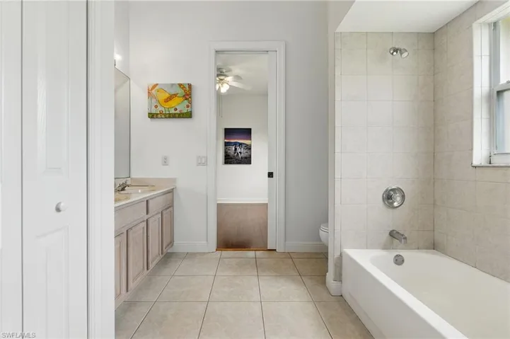 9101  Kings Cove  CT, Fort Myers, FL 33967