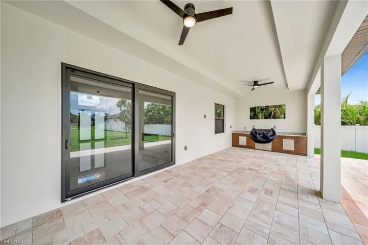 View of patio / terrace featuring ceiling fan