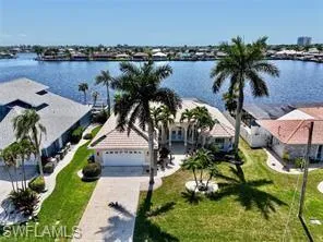 702 Sw 52nd St, Cape Coral, Florida 33914