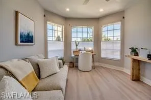 702 Sw 52nd St, Cape Coral, Florida 33914