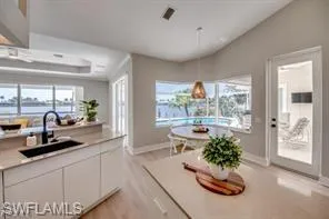 702 Sw 52nd St, Cape Coral, Florida 33914