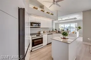 702 Sw 52nd St, Cape Coral, Florida 33914