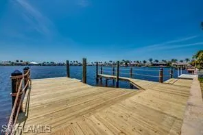 702 Sw 52nd St, Cape Coral, Florida 33914