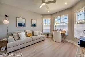 702 Sw 52nd St, Cape Coral, Florida 33914