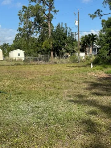 4112  2nd W ST, Lehigh Acres, FL 33971