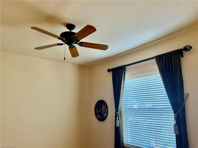 Unsuits Guest Room