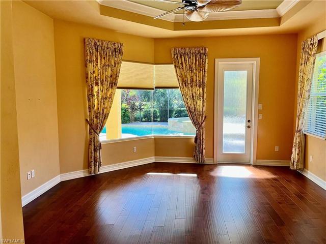 Large Mater Bedroom