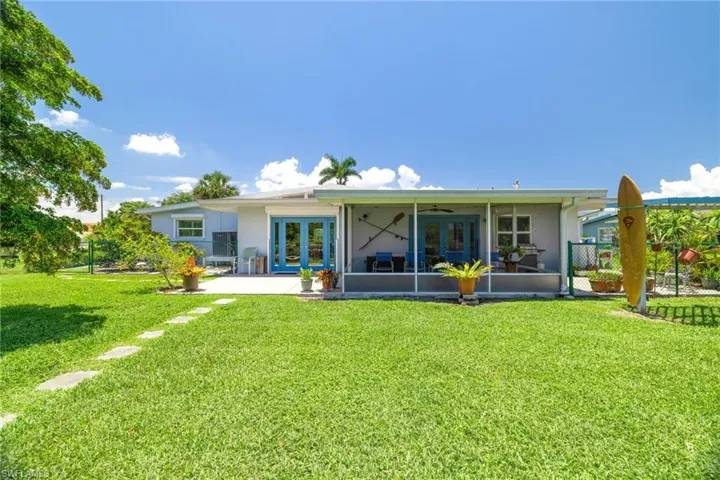 1729 Club House Rd, North Fort Myers, Florida 33917