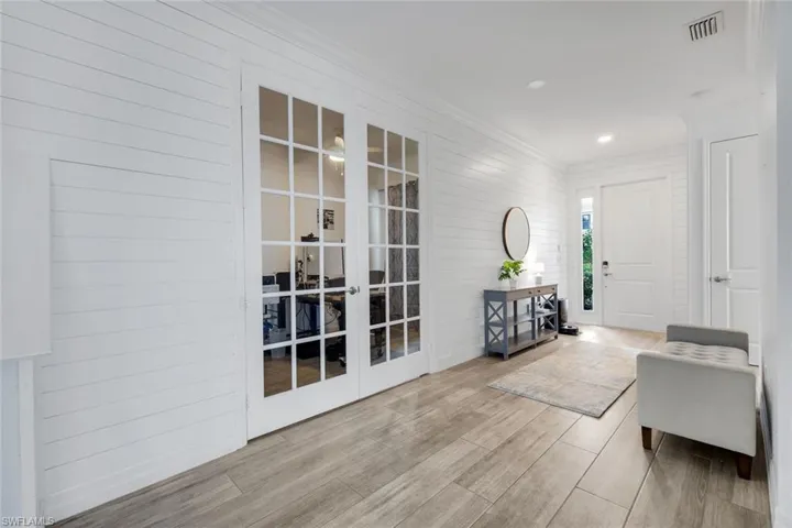 4500 Aurora St, Naples, Florida 34119
