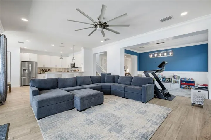 4500 Aurora St, Naples, Florida 34119