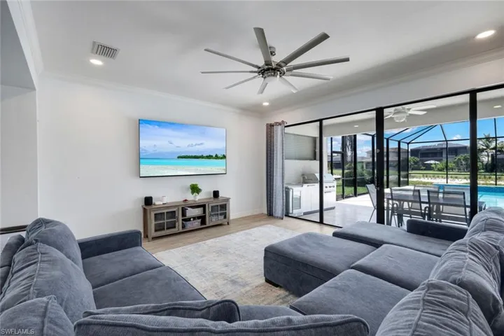 4500 Aurora St, Naples, Florida 34119
