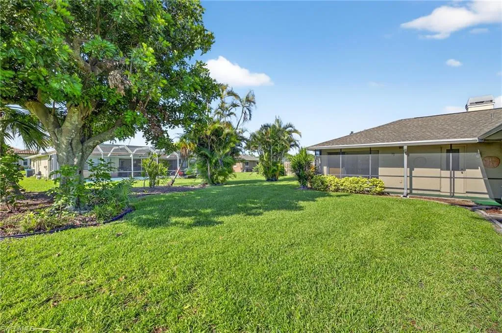 2244 27th TER, Cape Coral, FL 33904,225061311