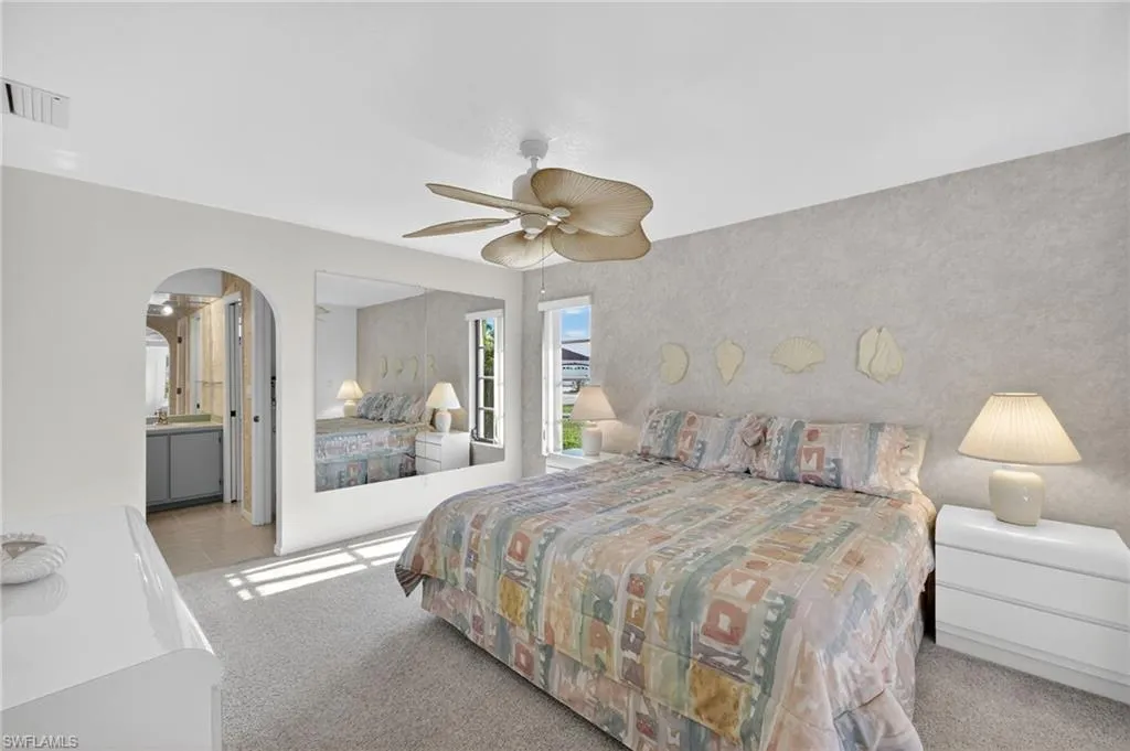 2244 27th TER, Cape Coral, FL 33904,225061311
