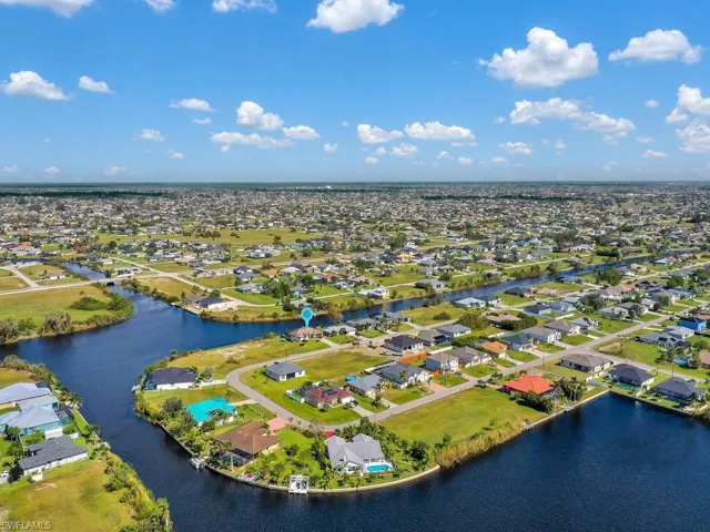 Non-Gated Boating Neighborhood
