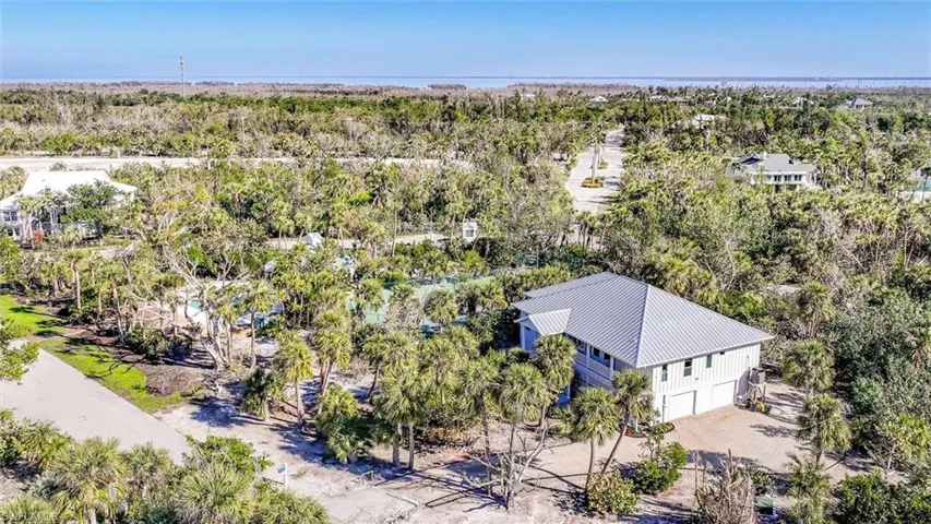 Beautiful Florida Style Home with New Metal Roof & New HardI Siding