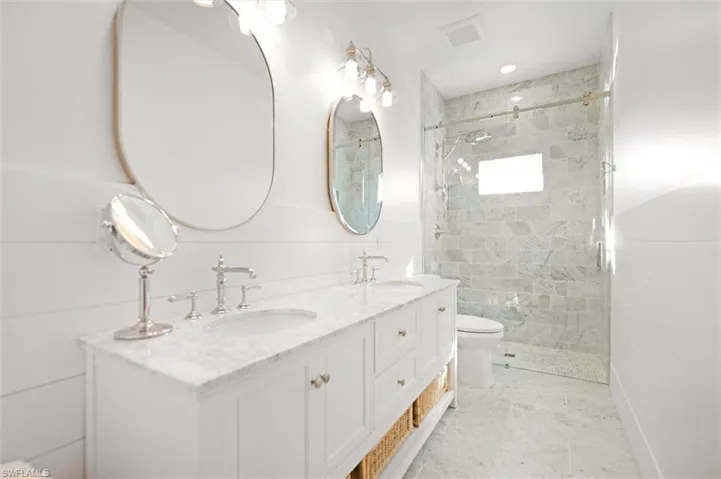 Walk in shower