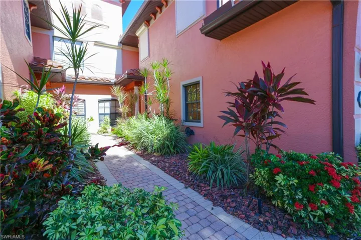 5765 Grande Reserve Way 7-702, Naples, Florida 34110
