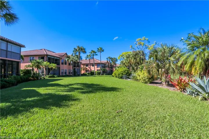 5765 Grande Reserve Way 7-702, Naples, Florida 34110