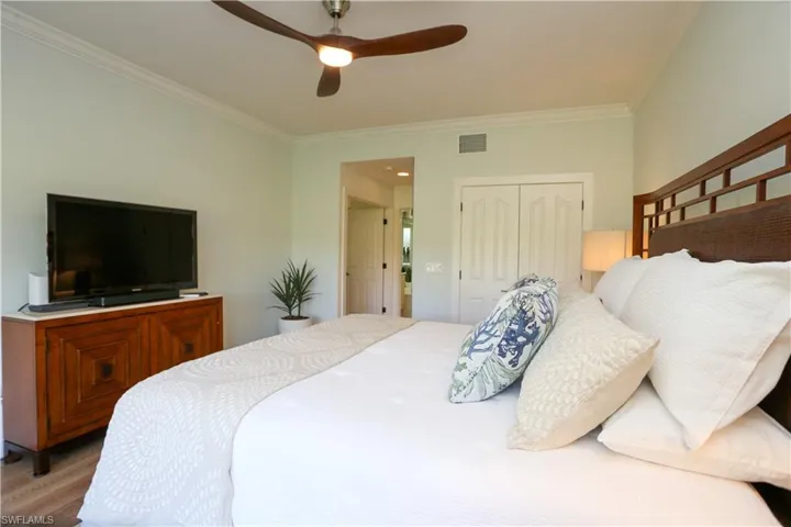 5765 Grande Reserve Way 7-702, Naples, Florida 34110