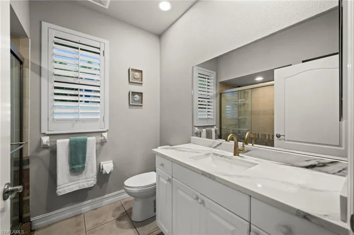 743 98th Ave N, Naples, Florida 34108