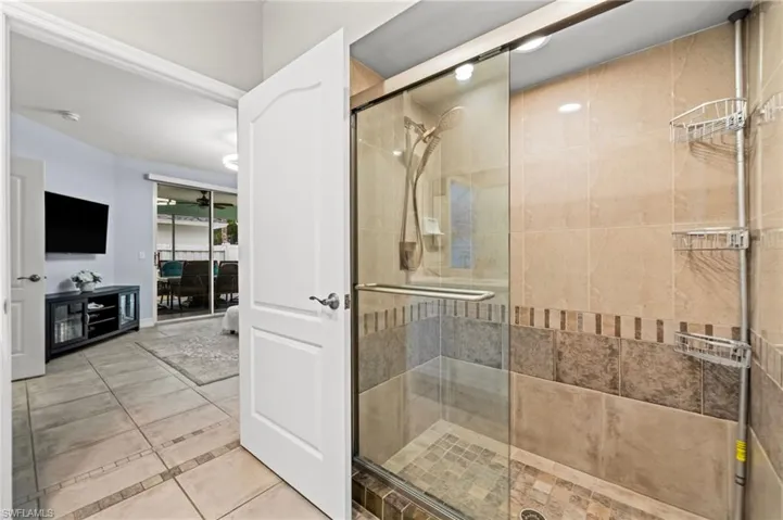 743 98th Ave N, Naples, Florida 34108