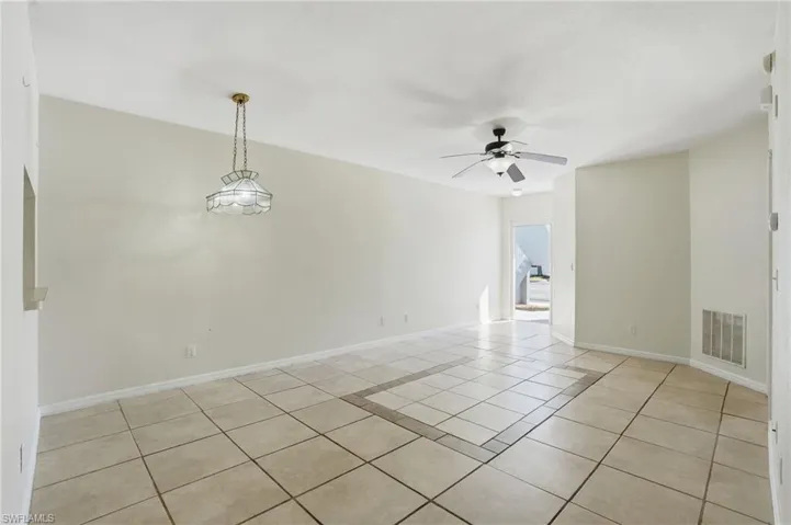 8313 Bernwood Cove Loop 1201, Fort Myers, Florida 33966