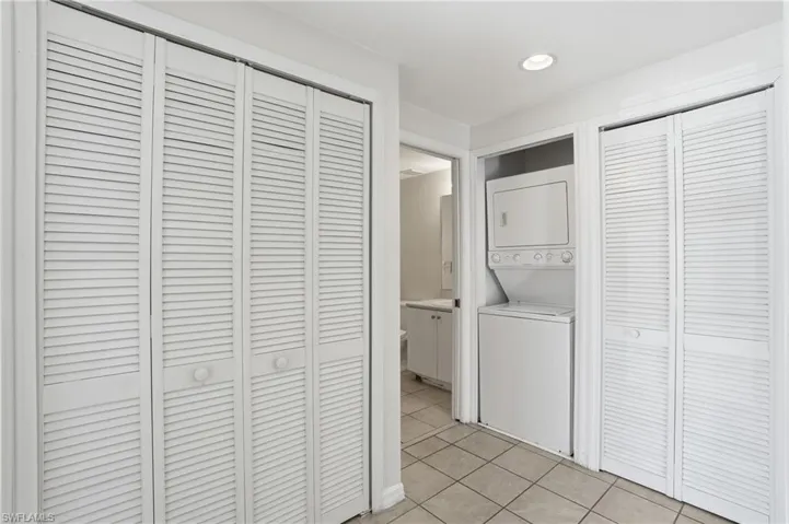 8313  Bernwood Cove  LOOP, Fort Myers, FL 33966