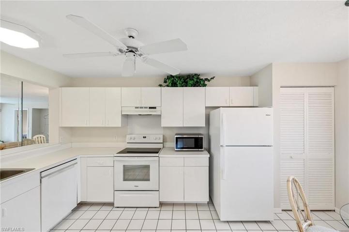 164  Belina  DR, NAPLES, FL 34104