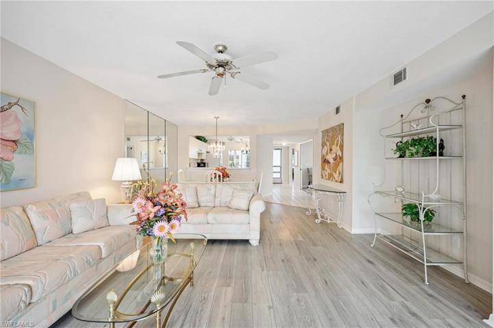 164  Belina  DR, NAPLES, FL 34104