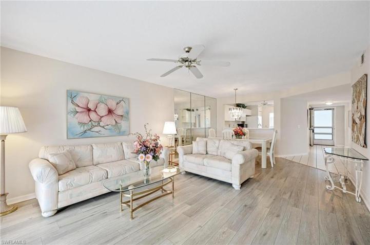164  Belina  DR, NAPLES, FL 34104