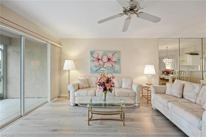 164  Belina  DR, NAPLES, FL 34104