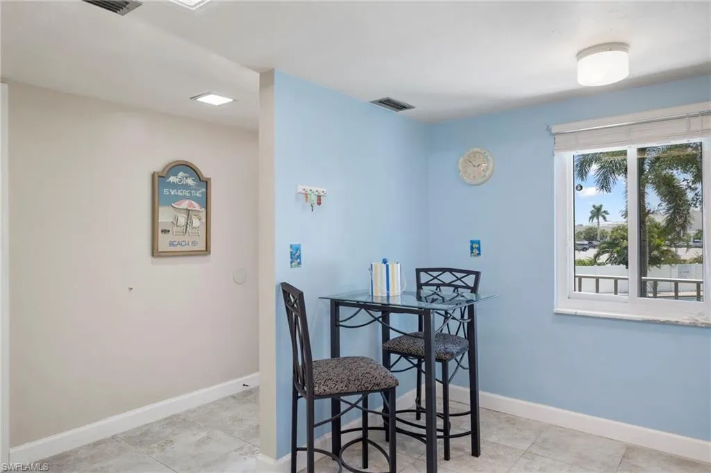 2244 Winkler AVE, Fort Myers, FL 33901,224089804